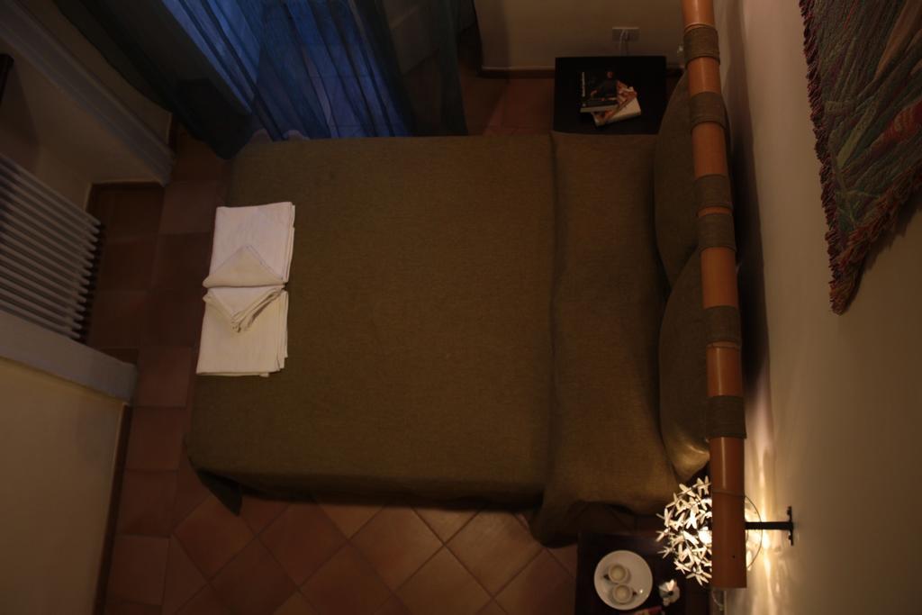Bed and Breakfast Dimora Dei Giganti à Naples Chambre photo