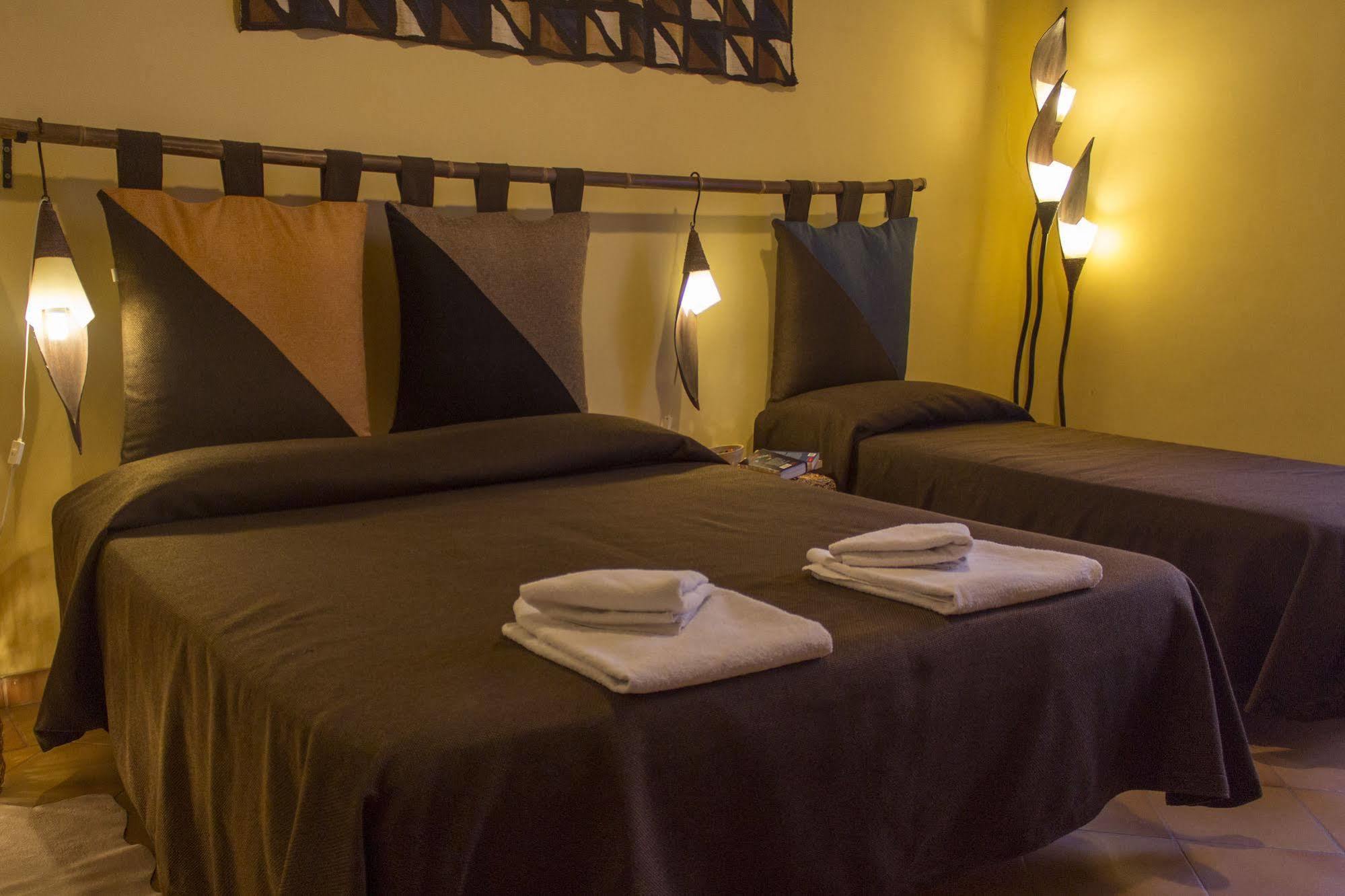 Bed and Breakfast Dimora Dei Giganti à Naples Extérieur photo